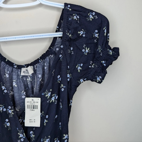 NWT Hollister Co. Navy Floral Print Flowy Cap Sleeve Wrap Mini Dress Women XS - Picture 5 of 8